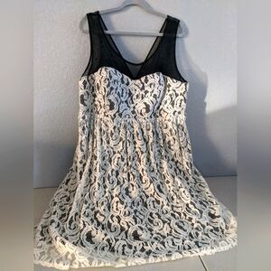 Women's Vintage Rare Torrid Skater Midi Dress Black White Lace Prom Bridal